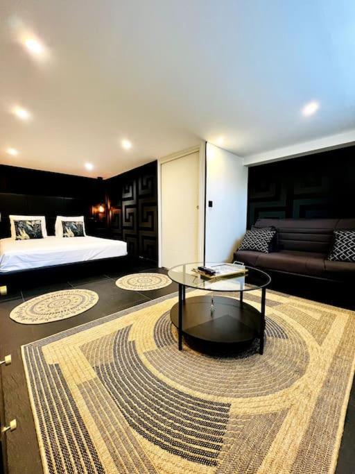 La Suite Saint Roch 维勒雷阿勒 外观 照片
